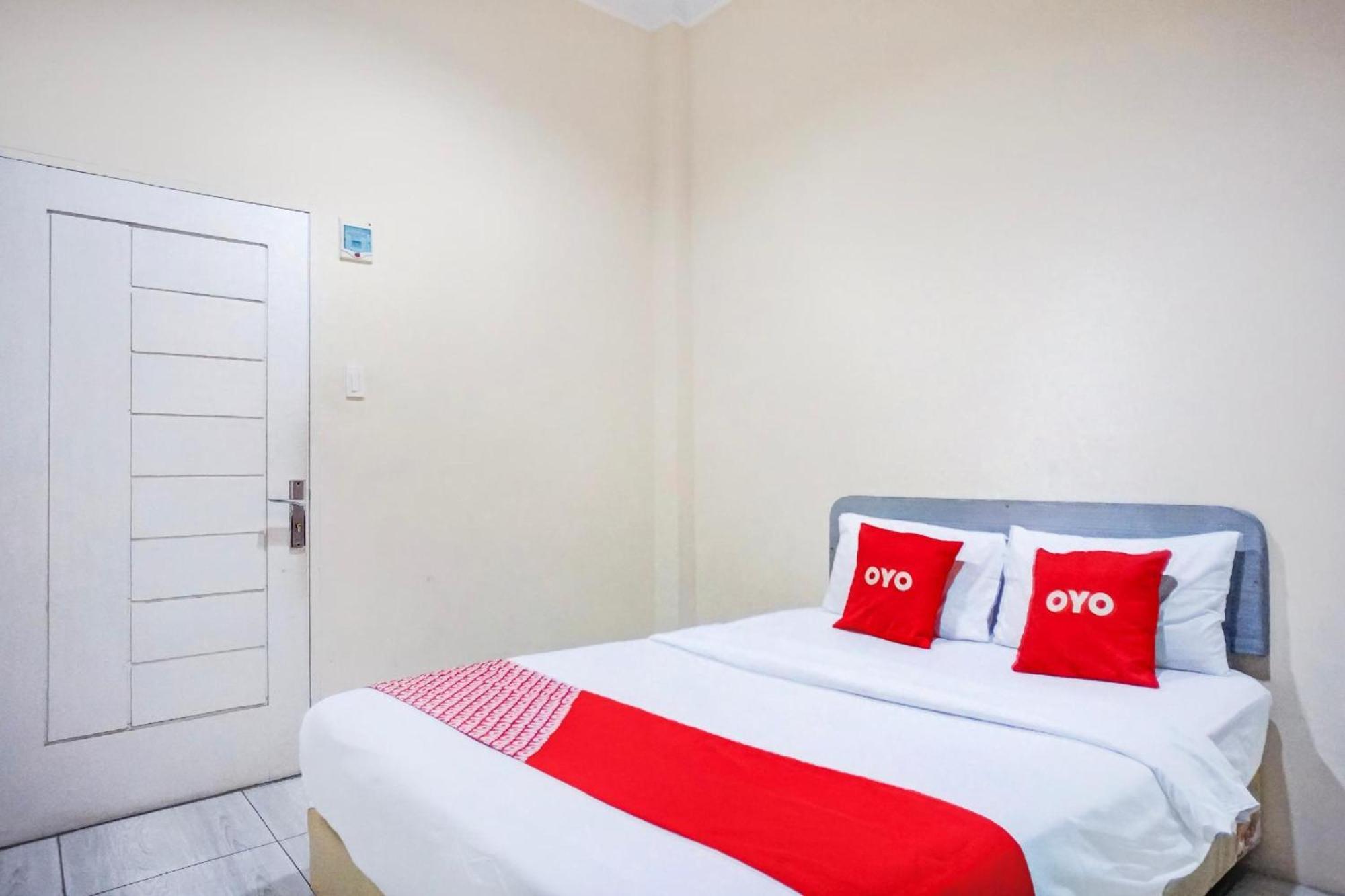 Hotel O Medan City Near Lapangan Benteng Formerly Ralica Residence Ngoại thất bức ảnh