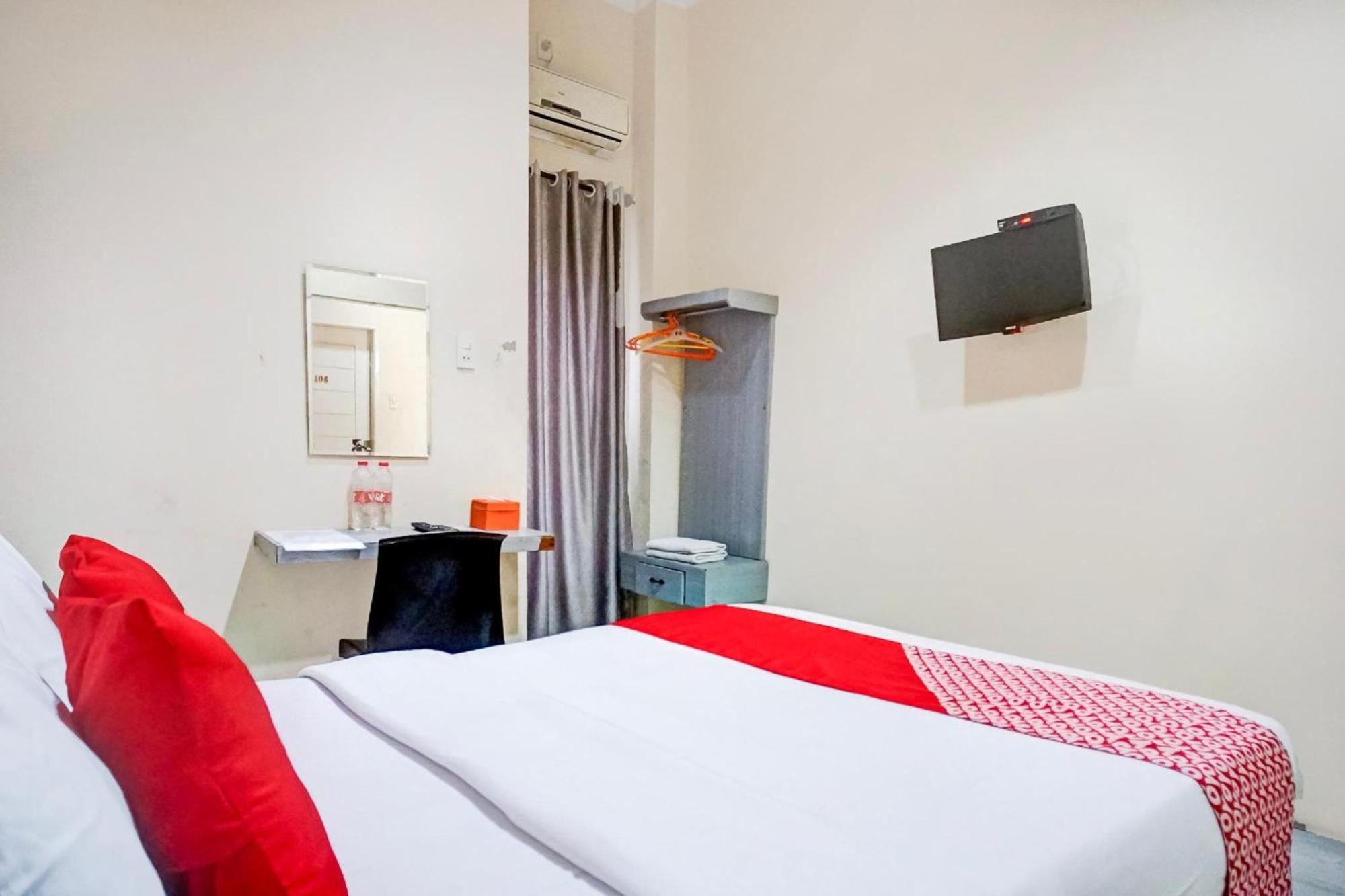 Hotel O Medan City Near Lapangan Benteng Formerly Ralica Residence Ngoại thất bức ảnh