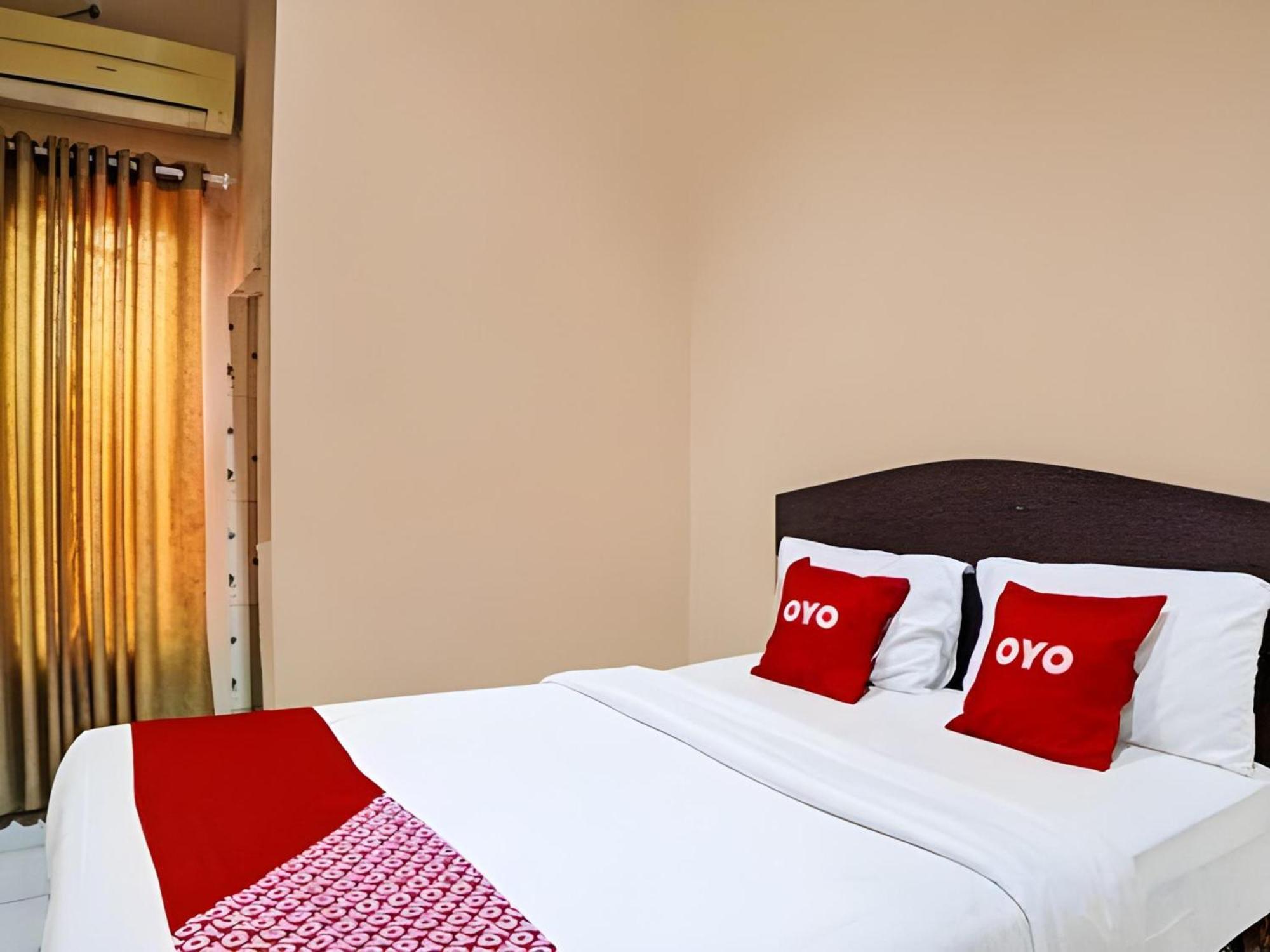 Hotel O Medan City Near Lapangan Benteng Formerly Ralica Residence Ngoại thất bức ảnh