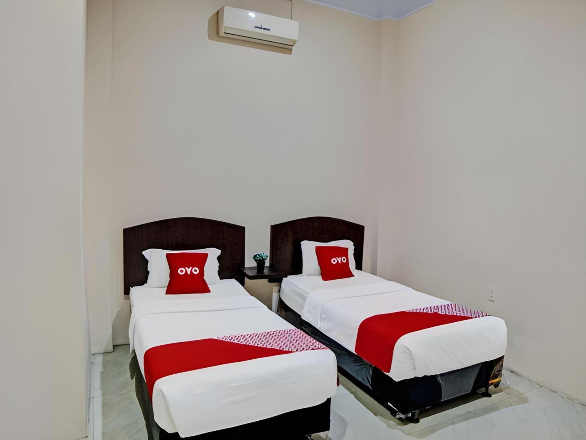 Hotel O Medan City Near Lapangan Benteng Formerly Ralica Residence Ngoại thất bức ảnh