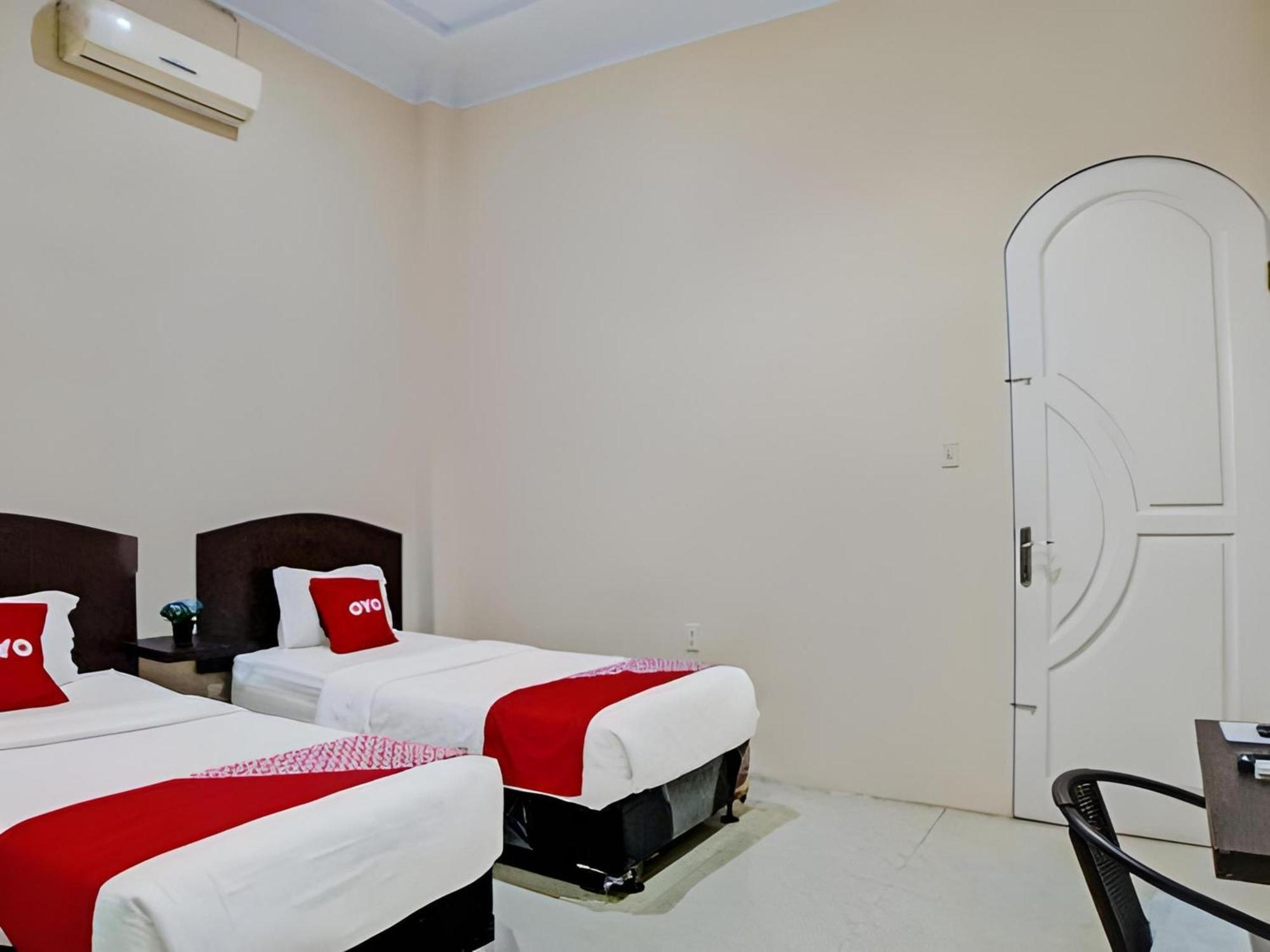 Hotel O Medan City Near Lapangan Benteng Formerly Ralica Residence Ngoại thất bức ảnh